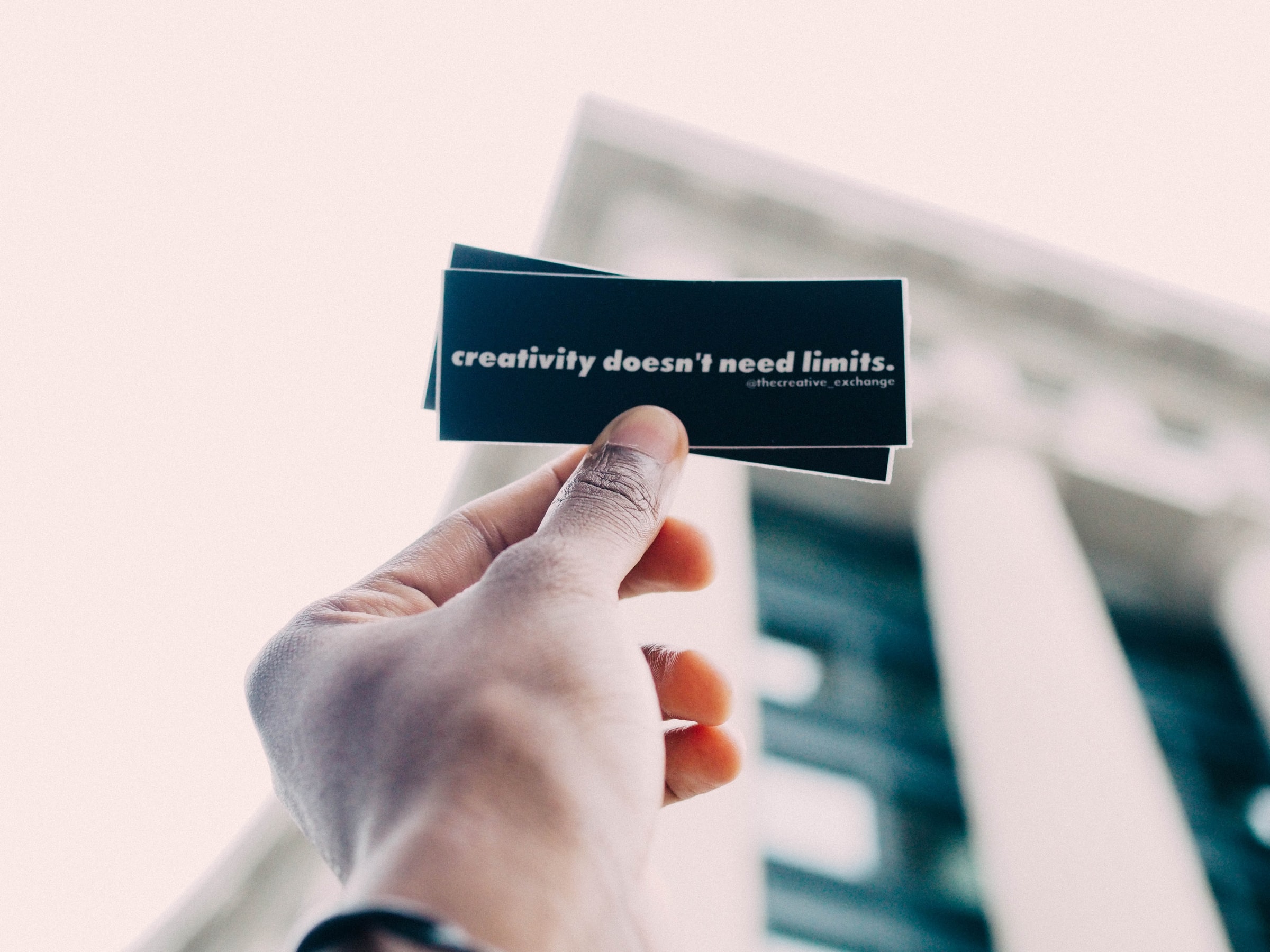 A note with a phrase on it: "creativity doesn't need limits".